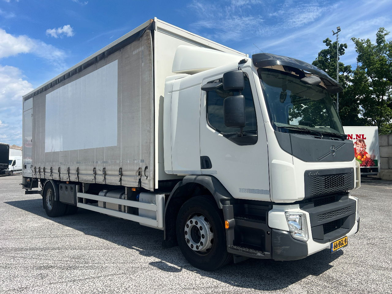 Volvo FE 250 Euro 6, 19T - شاحنة ذات ستائر جانبية: صورة 2 Volvo FE 250 Euro 6, 19T - شاحنة ذات ستائر جانبية: صورة 2