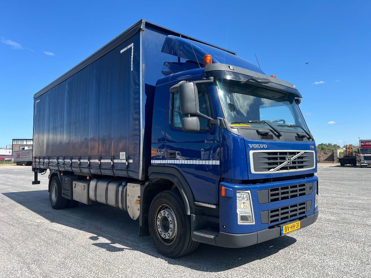 Volvo FM 9.300 Bordwanden, Euro 5 - شاحنة ذات ستائر جانبية: صورة 2 Volvo FM 9.300 Bordwanden, Euro 5 - شاحنة ذات ستائر جانبية: صورة 2