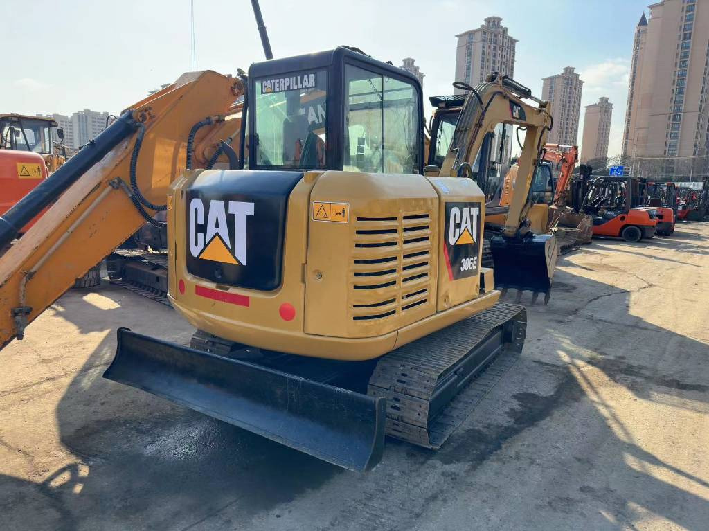 CAT 306E - حفار صغير: صورة 1 CAT 306E - حفار صغير: صورة 1