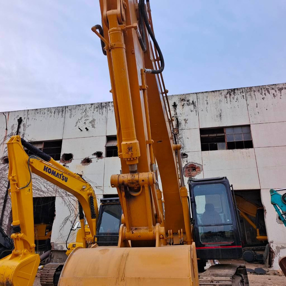 CAT 320 C L - حفار زاحف: صورة 3 CAT 320 C L - حفار زاحف: صورة 3