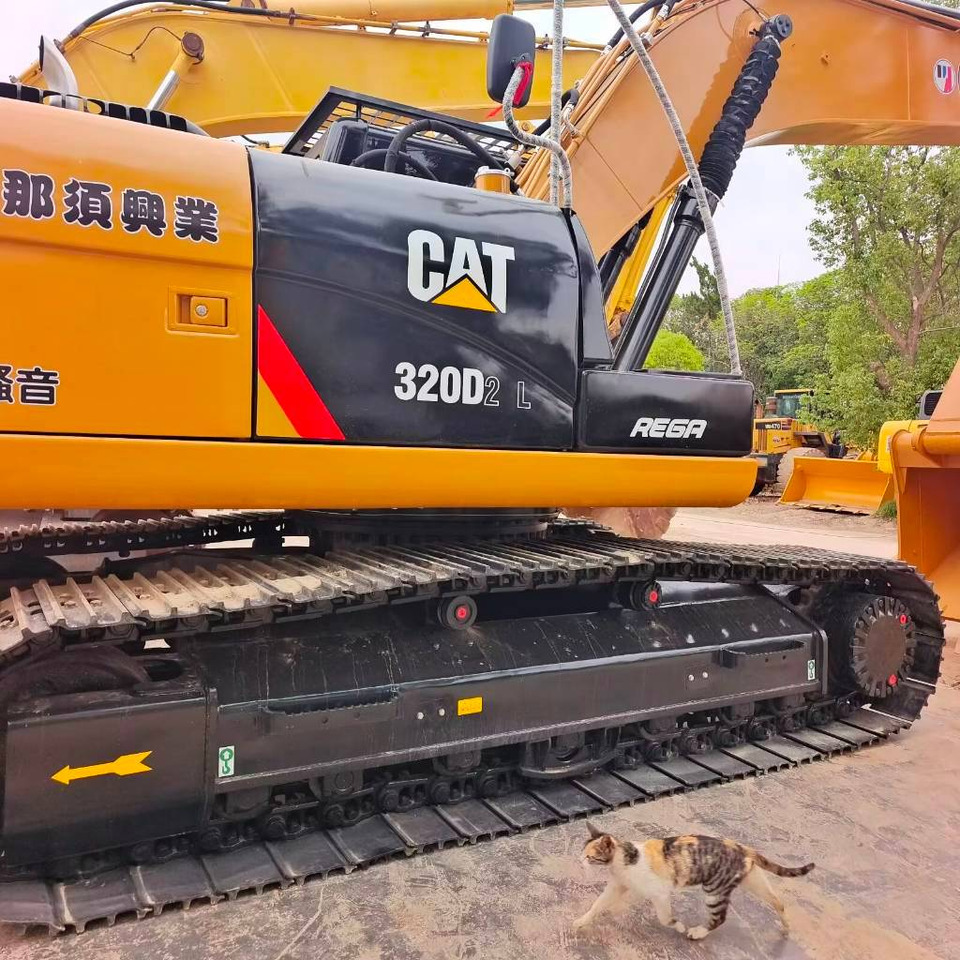 CAT 320 D2L - حفار زاحف: صورة 5 CAT 320 D2L - حفار زاحف: صورة 5