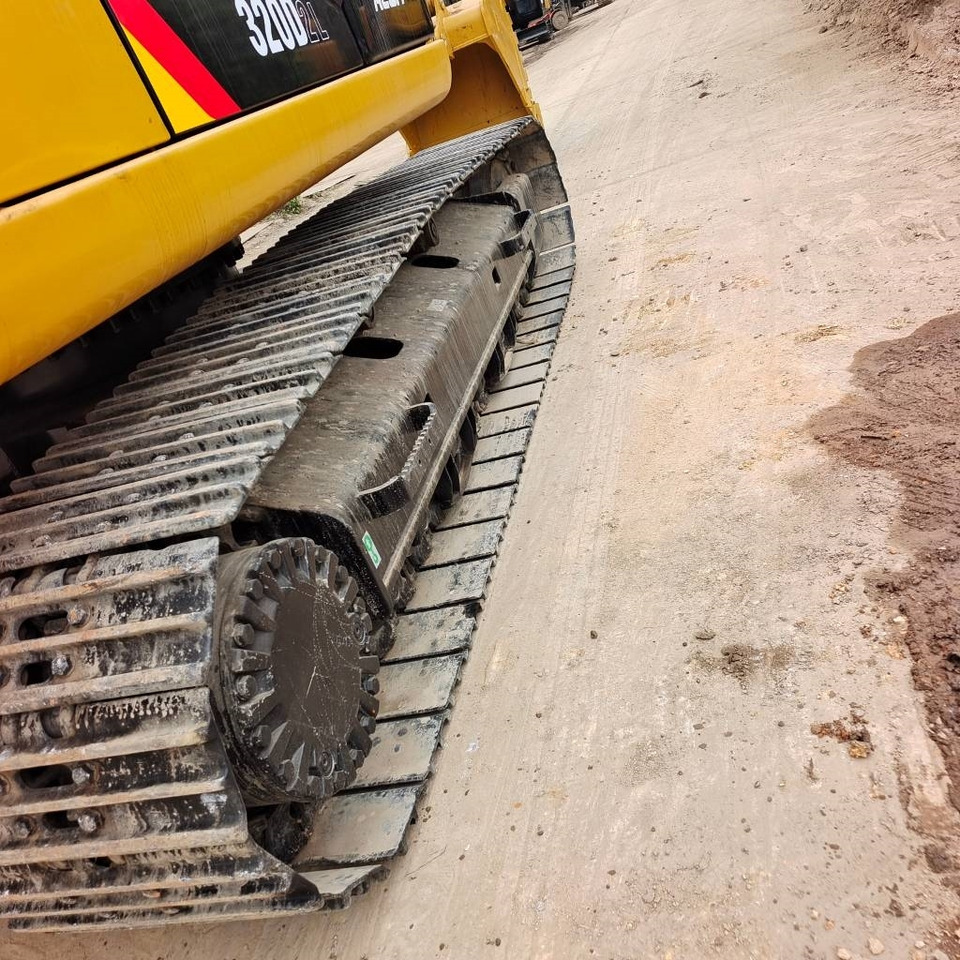 CAT 320 D - حفار زاحف: صورة 5 CAT 320 D - حفار زاحف: صورة 5