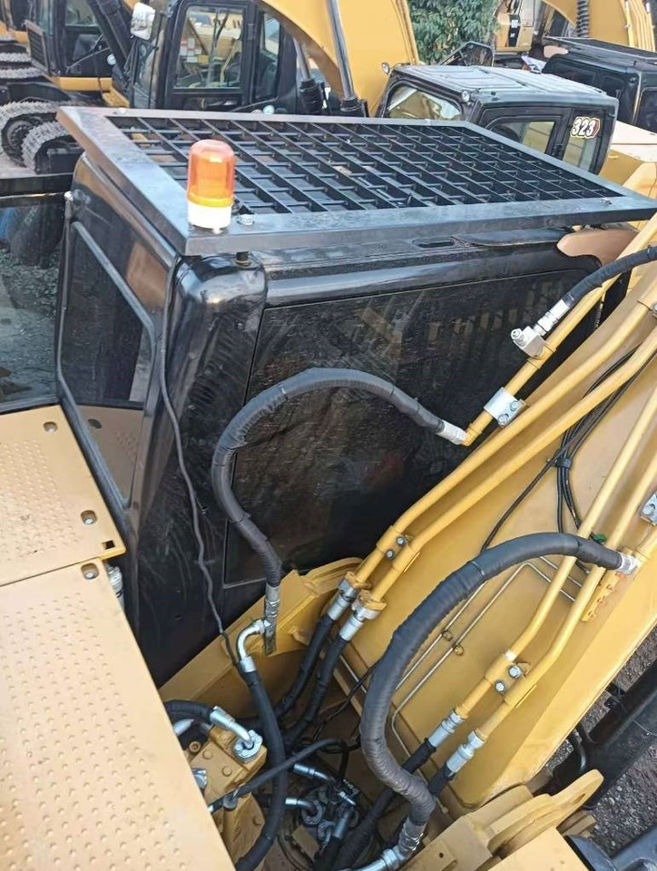 CAT 324 D2L - حفار زاحف: صورة 5 CAT 324 D2L - حفار زاحف: صورة 5