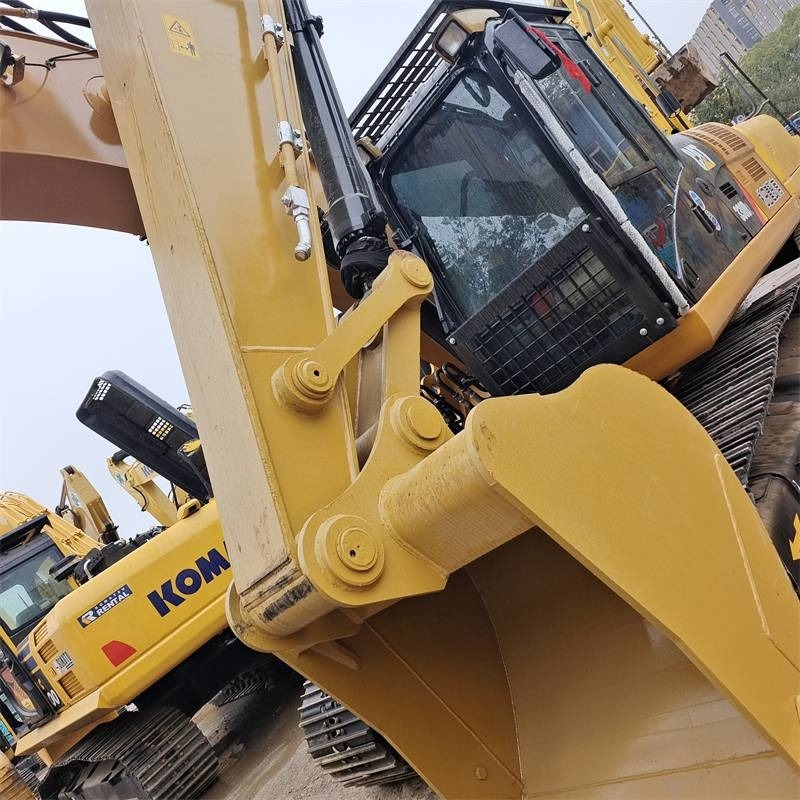 CAT 330 D - حفار زاحف: صورة 3 CAT 330 D - حفار زاحف: صورة 3