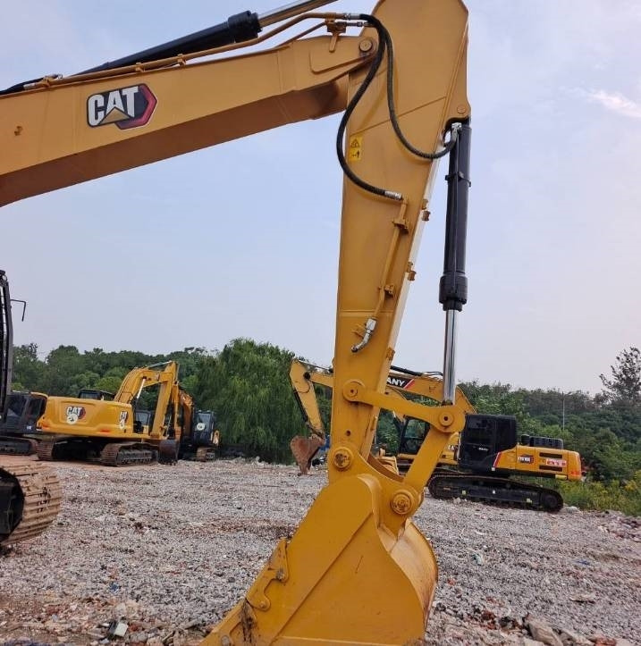 CAT 330 GC - حفار زاحف: صورة 3 CAT 330 GC - حفار زاحف: صورة 3
