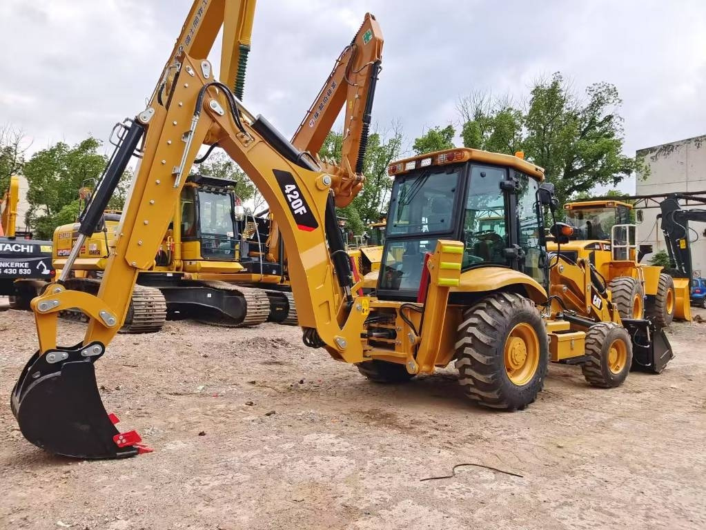 CAT 420 F BRAND NEW MACHINE - لودر ذو محراث خلفي/ باكهو: صورة 1 CAT 420 F BRAND NEW MACHINE - لودر ذو محراث خلفي/ باكهو: صورة 1