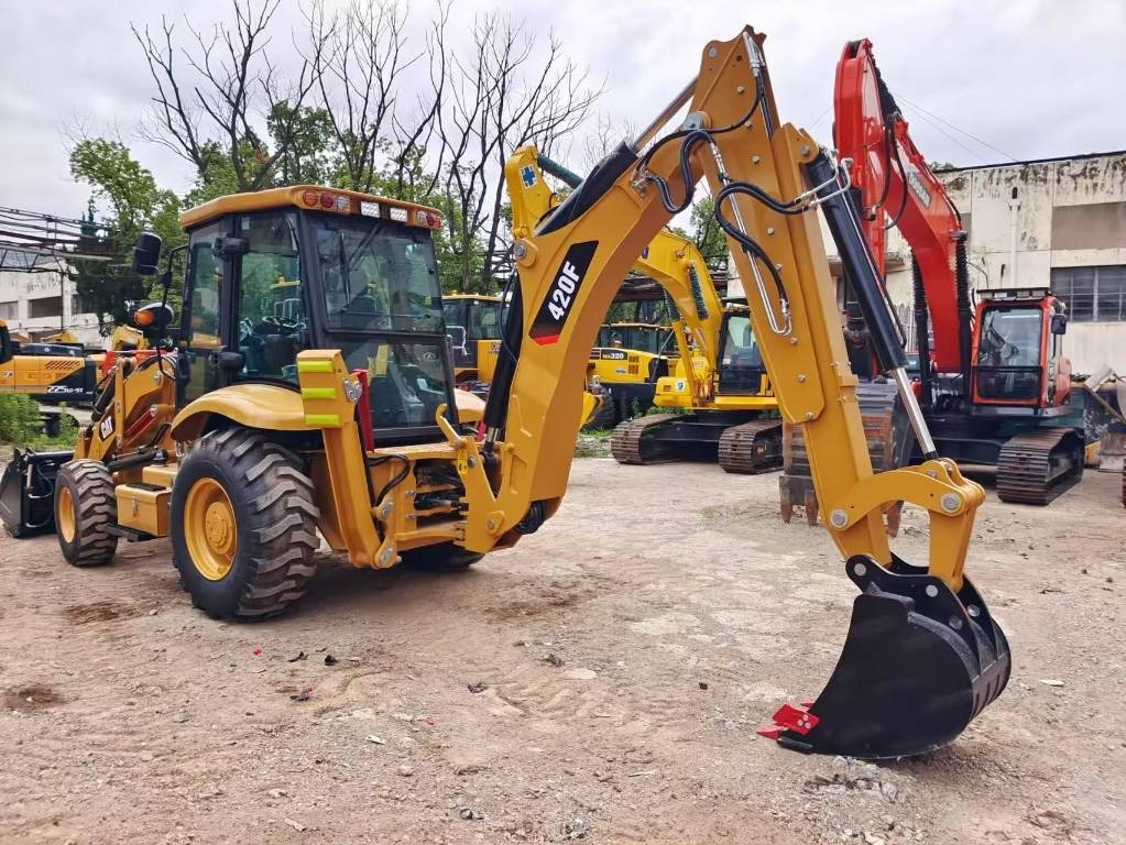 CAT 420 F Brand new machines - لودر ذو محراث خلفي/ باكهو: صورة 1 CAT 420 F Brand new machines - لودر ذو محراث خلفي/ باكهو: صورة 1