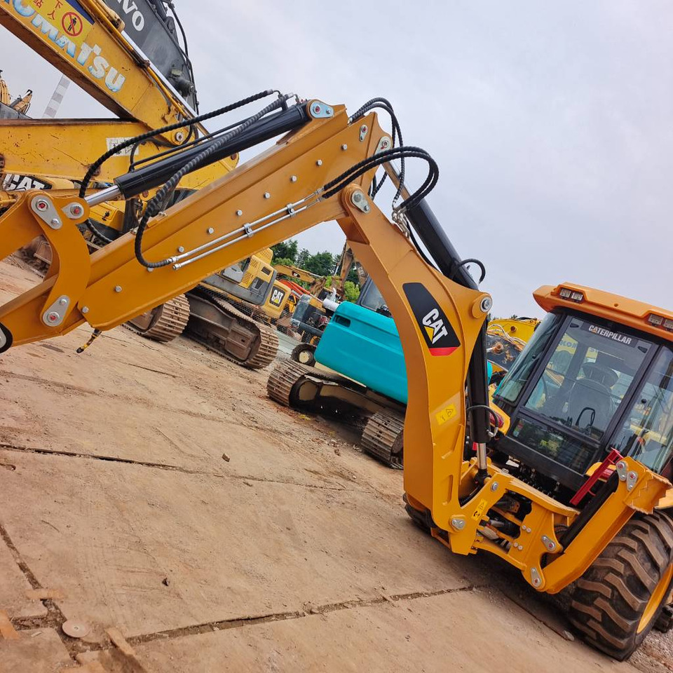 CAT 430 F - لودر ذو محراث خلفي/ باكهو: صورة 4 CAT 430 F - لودر ذو محراث خلفي/ باكهو: صورة 4