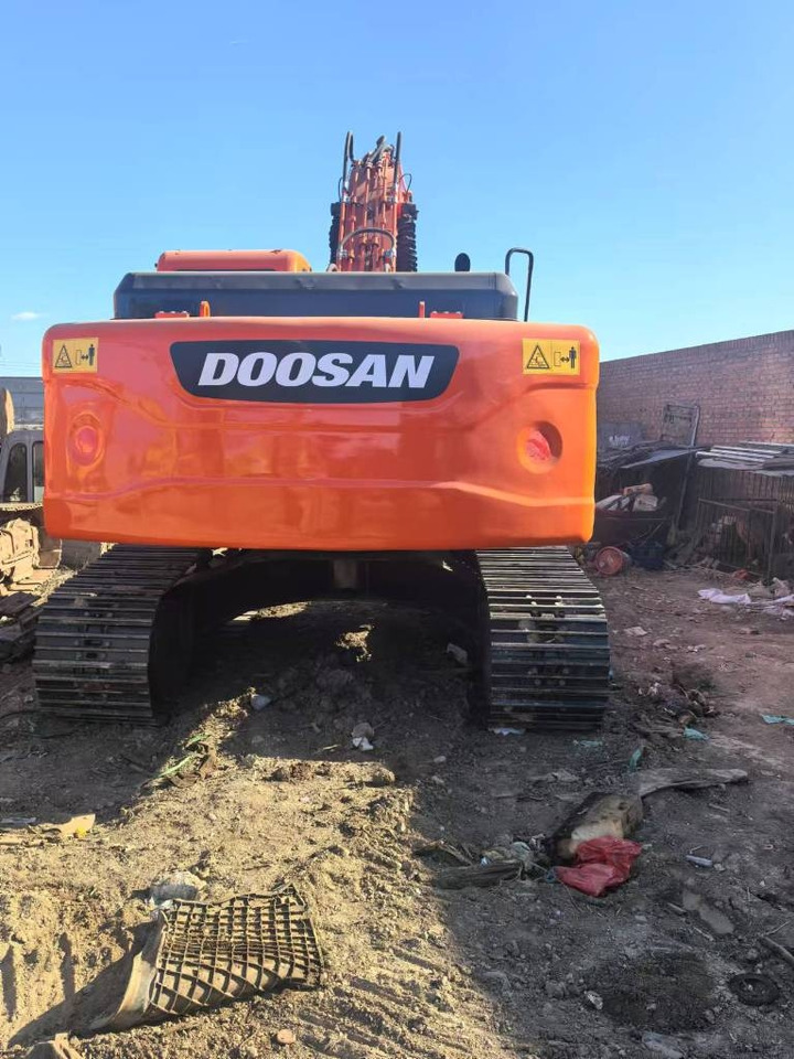 Doosan DX 225 LC - حفار زاحف: صورة 1 Doosan DX 225 LC - حفار زاحف: صورة 1