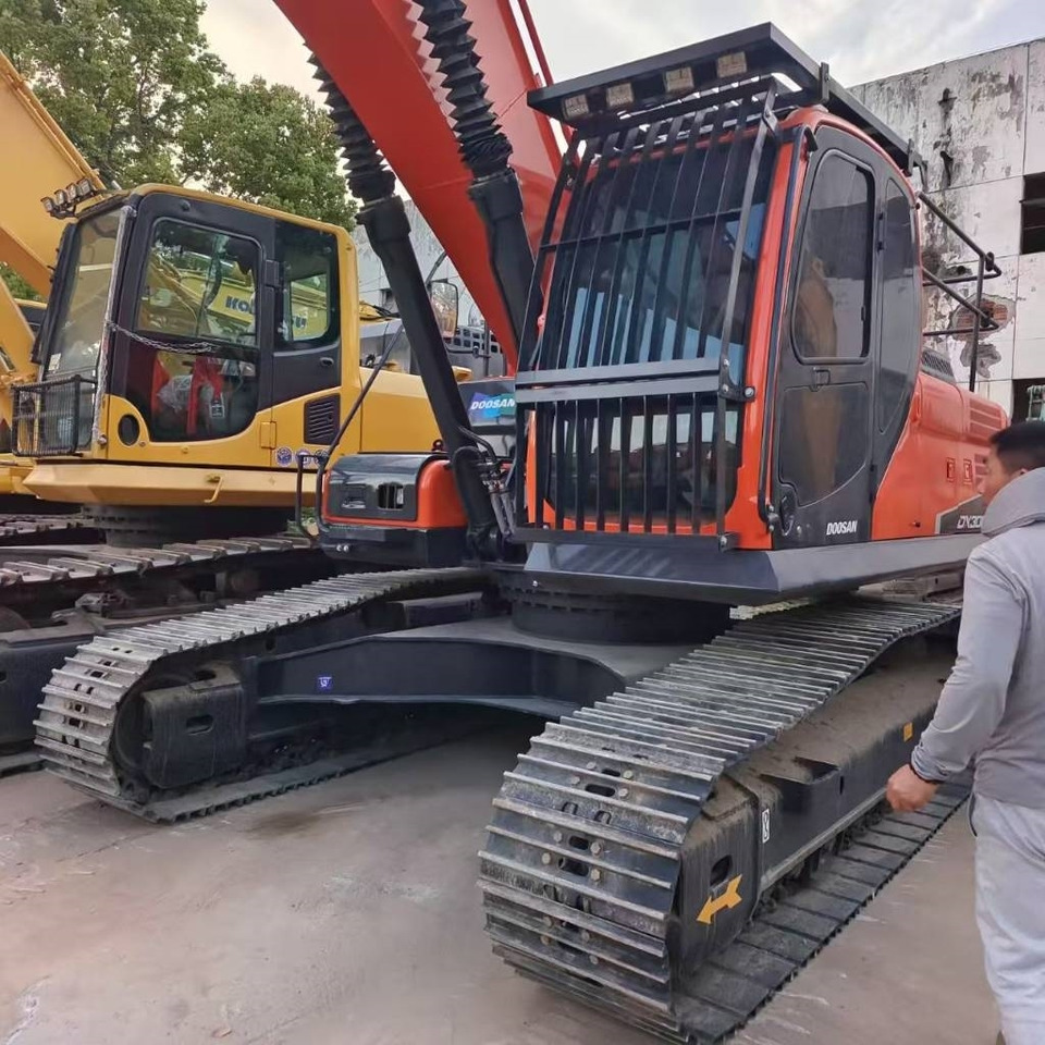 Doosan DX 300 LC - حفار زاحف: صورة 3 Doosan DX 300 LC - حفار زاحف: صورة 3