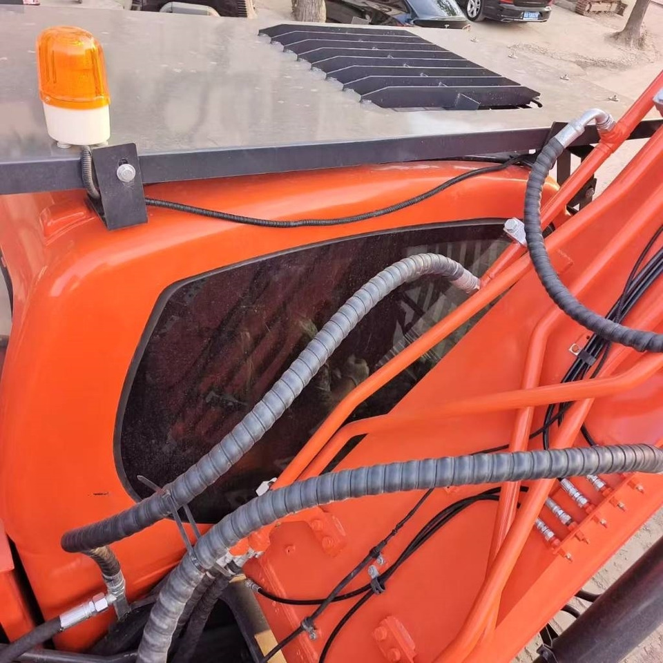 Doosan DX 300 LC - حفار زاحف: صورة 4 Doosan DX 300 LC - حفار زاحف: صورة 4