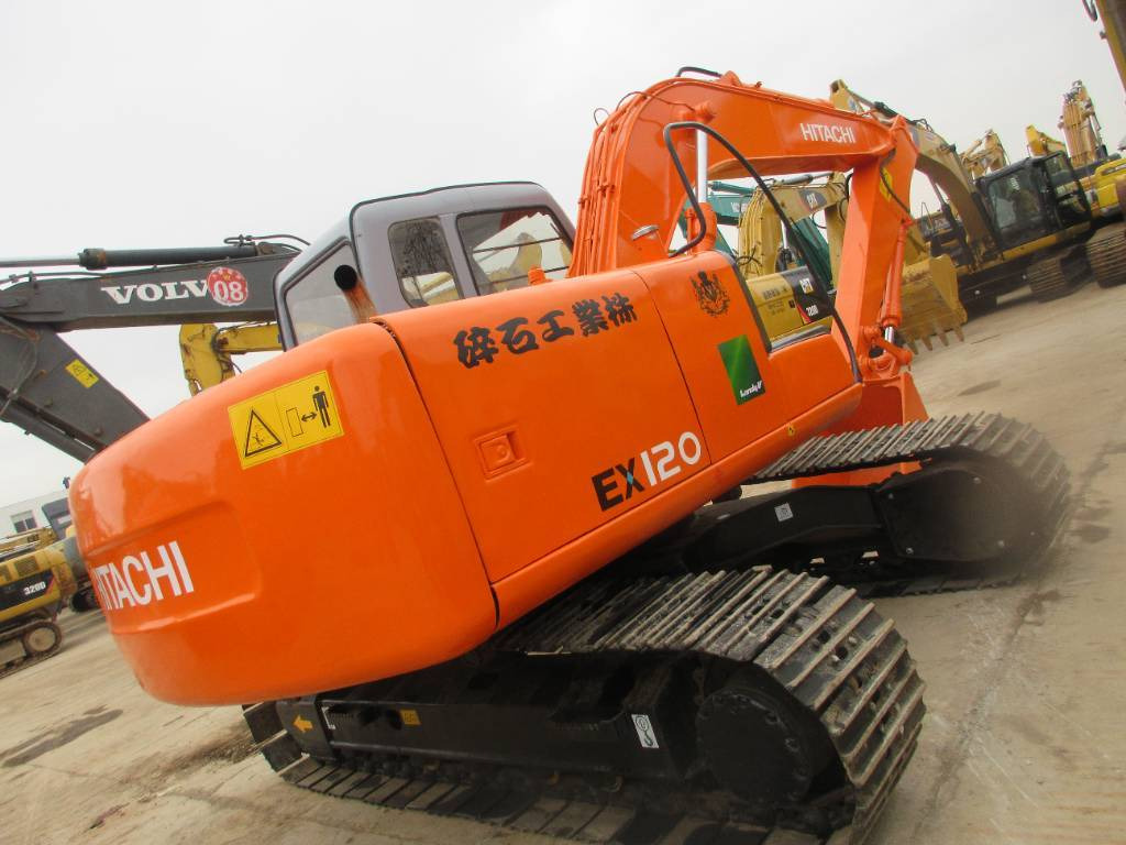 Hitachi EX 120-3 - حفار زاحف: صورة 1 Hitachi EX 120-3 - حفار زاحف: صورة 1