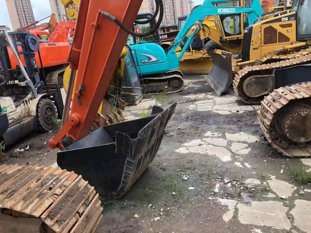 Hitachi EX 120-3 - حفار زاحف: صورة 4 Hitachi EX 120-3 - حفار زاحف: صورة 4