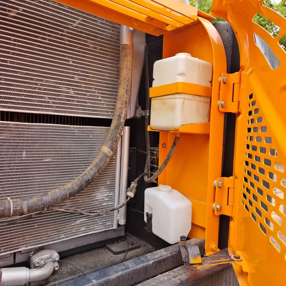 حفار زاحف Hyundai 220 LC-9S: صورة 8 حفار زاحف Hyundai 220 LC-9S: صورة 8