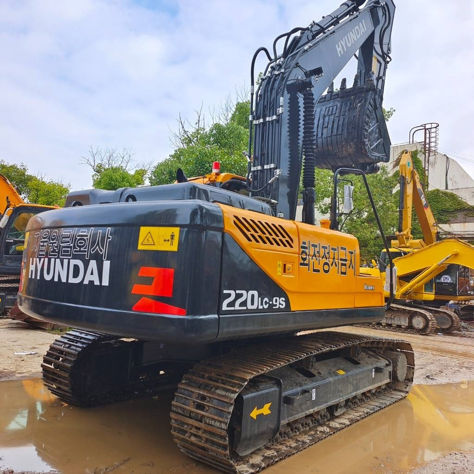 حفار زاحف Hyundai 220 LC-9S: صورة 14 حفار زاحف Hyundai 220 LC-9S: صورة 14