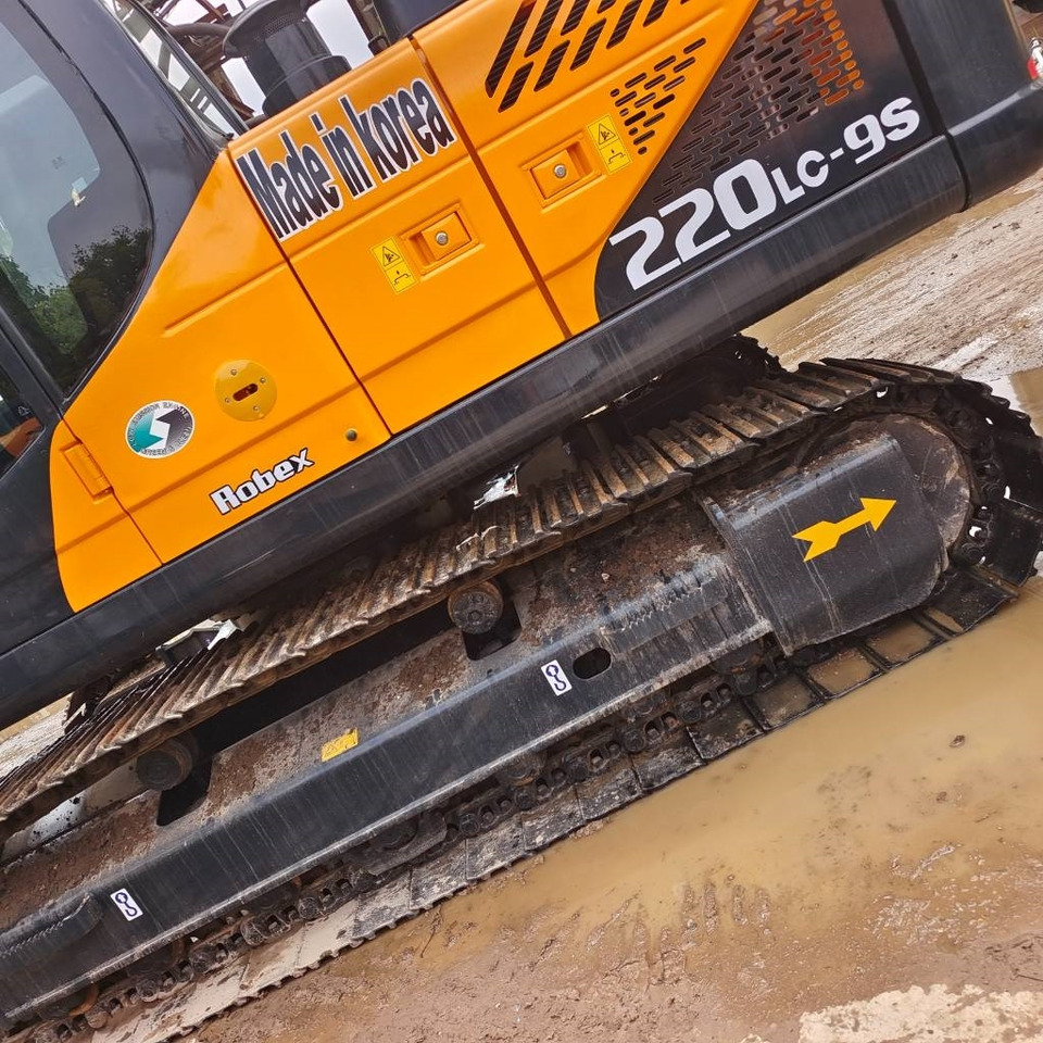 حفار زاحف Hyundai 220 LC-9S: صورة 38 حفار زاحف Hyundai 220 LC-9S: صورة 38