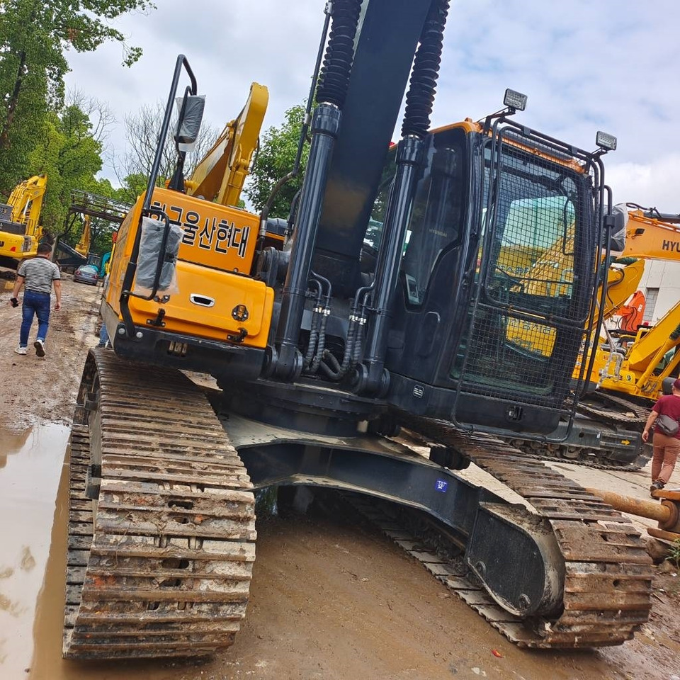 حفار زاحف Hyundai 220 LC-9S: صورة 24 حفار زاحف Hyundai 220 LC-9S: صورة 24