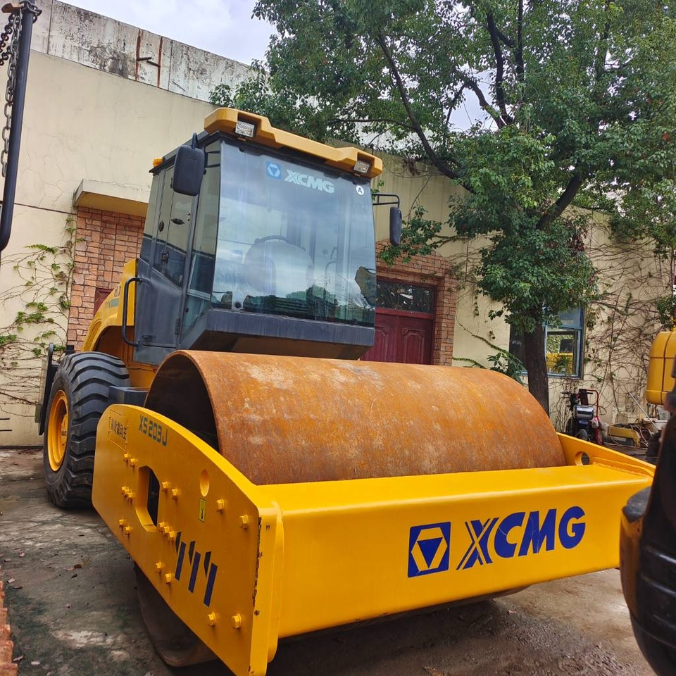 XCMG XS 203 J - ضاغطة التربة: صورة 1 XCMG XS 203 J - ضاغطة التربة: صورة 1