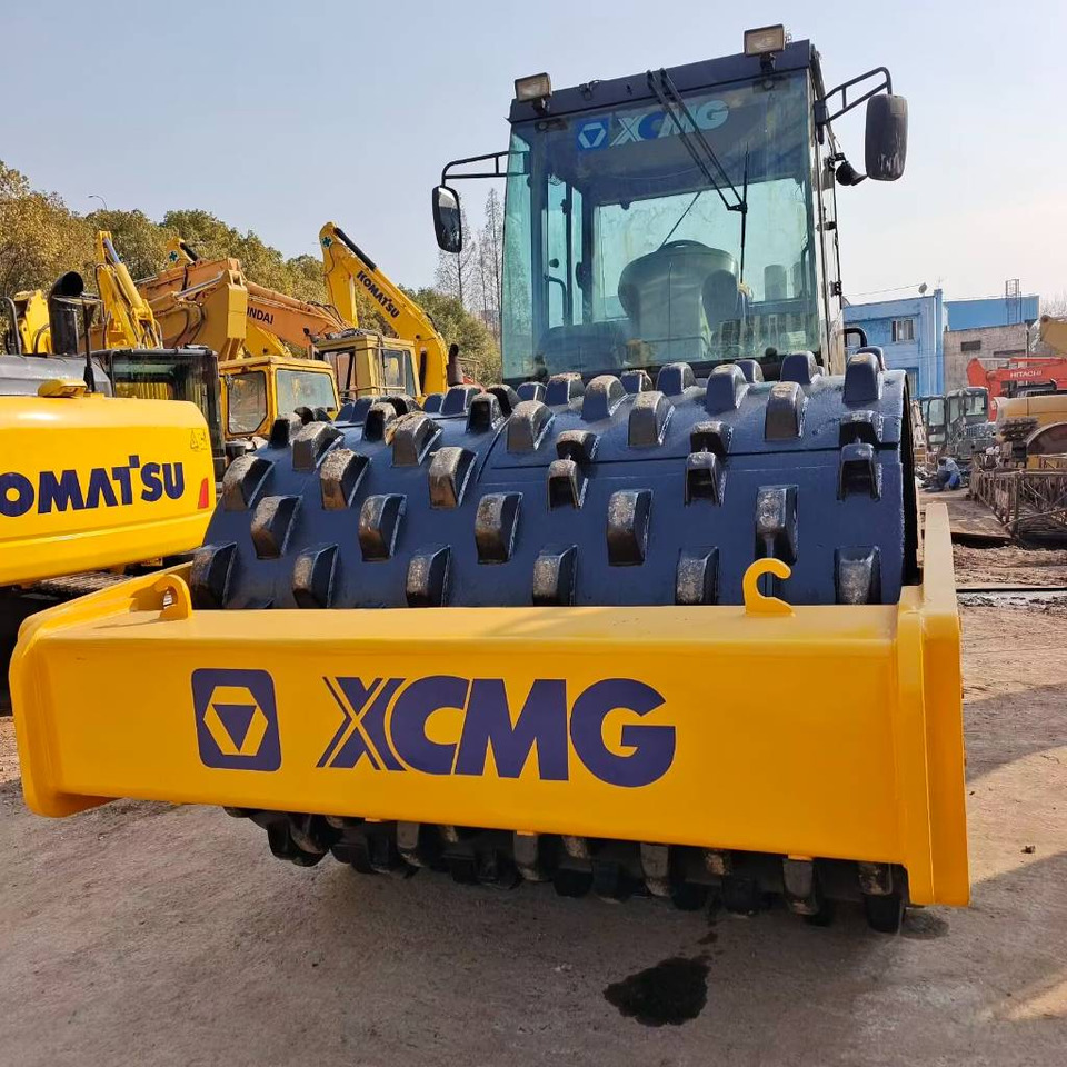 XCMG XS 223 J - ضاغطة التربة: صورة 2 XCMG XS 223 J - ضاغطة التربة: صورة 2