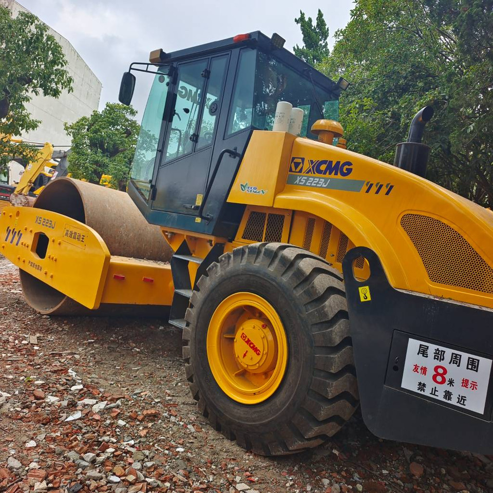 XCMG XS 223 J - ضاغطة التربة: صورة 1 XCMG XS 223 J - ضاغطة التربة: صورة 1