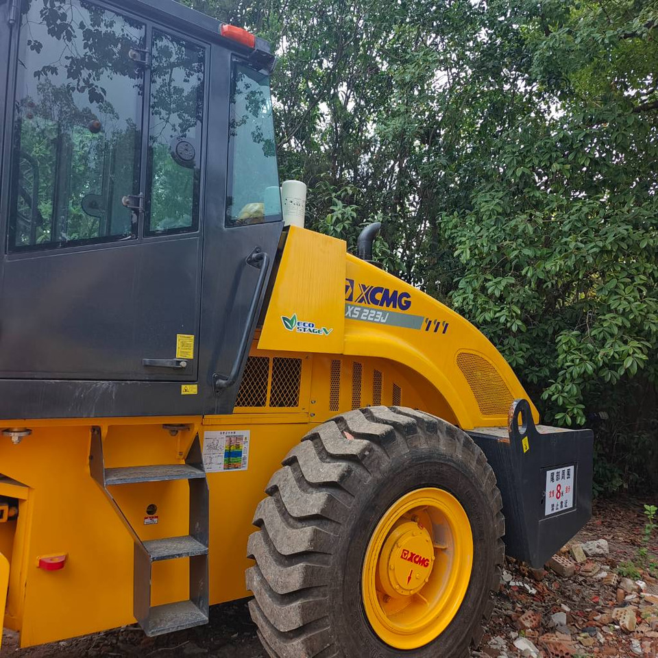XCMG XS 223 J - ضاغطة التربة: صورة 2 XCMG XS 223 J - ضاغطة التربة: صورة 2
