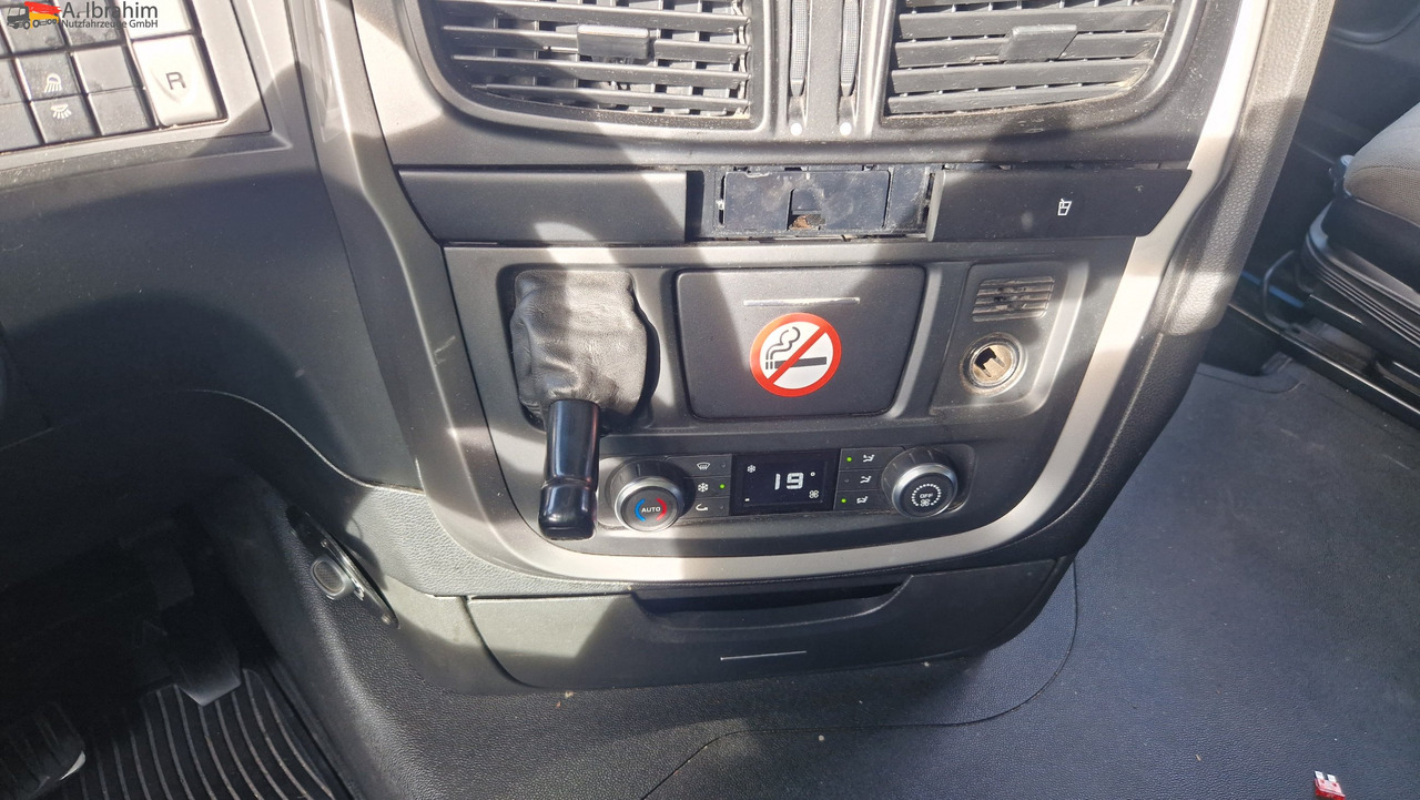 Iveco Stralis 460 Vollspoiler 3x vorhanden - رأس تريلا: صورة 4 Iveco Stralis 460 Vollspoiler 3x vorhanden - رأس تريلا: صورة 4