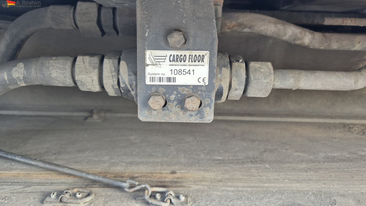 Kraker CF-200 Cargo-Floor Boden, Liftachse, SAF Achsen - نصف مقطورة ذات أرضية سير: صورة 2 Kraker CF-200 Cargo-Floor Boden, Liftachse, SAF Achsen - نصف مقطورة ذات أرضية سير: صورة 2