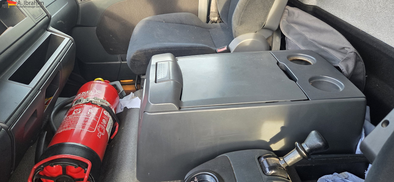 MAN TGM 18.290 Carrier Supra 950 U | LBW | 2 Kammer MT | Schneeketten - شاحنة ذات مبرد: صورة 2 MAN TGM 18.290 Carrier Supra 950 U | LBW | 2 Kammer MT | Schneeketten - شاحنة ذات مبرد: صورة 2