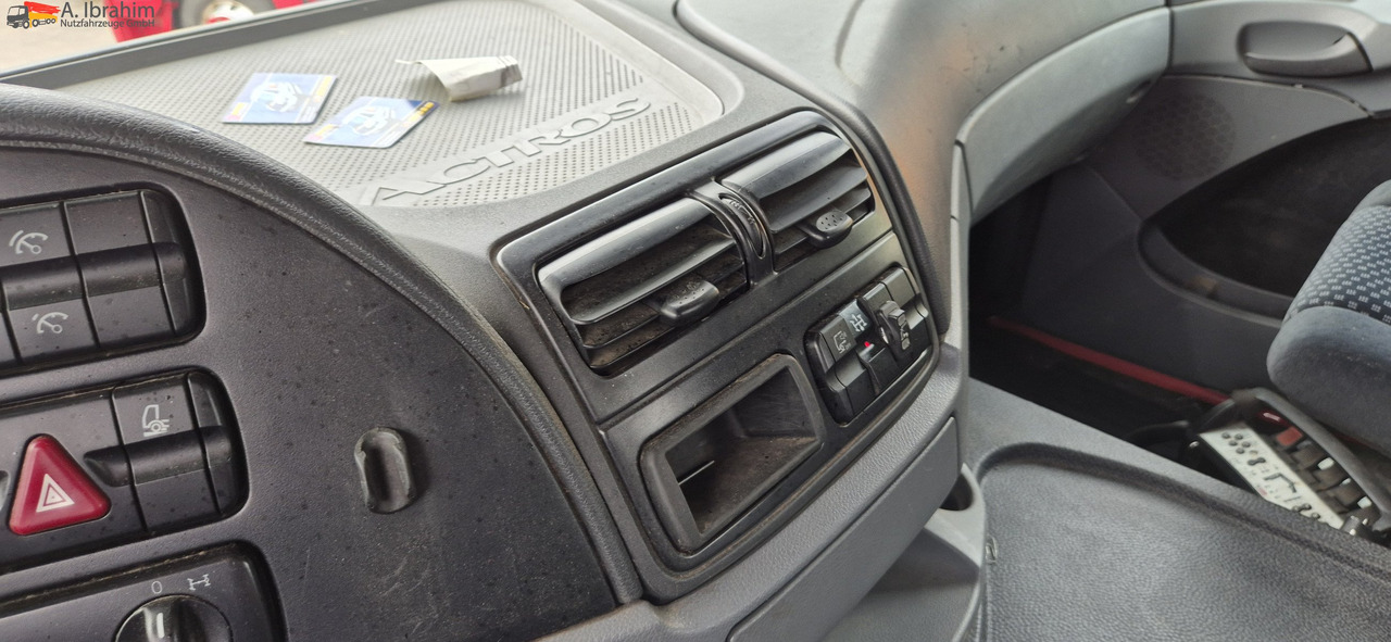 Mercedes-Benz 1841 Kran HIAB 166Bj. 2016 Funk FB ,mp3 - رأس تريلا: صورة 2 Mercedes-Benz 1841 Kran HIAB 166Bj. 2016 Funk FB ,mp3 - رأس تريلا: صورة 2