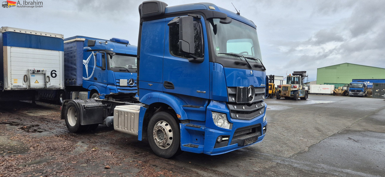 Mercedes-Benz 1843 Klima, Retarder, Topzustand, einsatzbereit sehr sauber, technisch top - رأس تريلا: صورة 1 Mercedes-Benz 1843 Klima, Retarder, Topzustand, einsatzbereit sehr sauber, technisch top - رأس تريلا: صورة 1