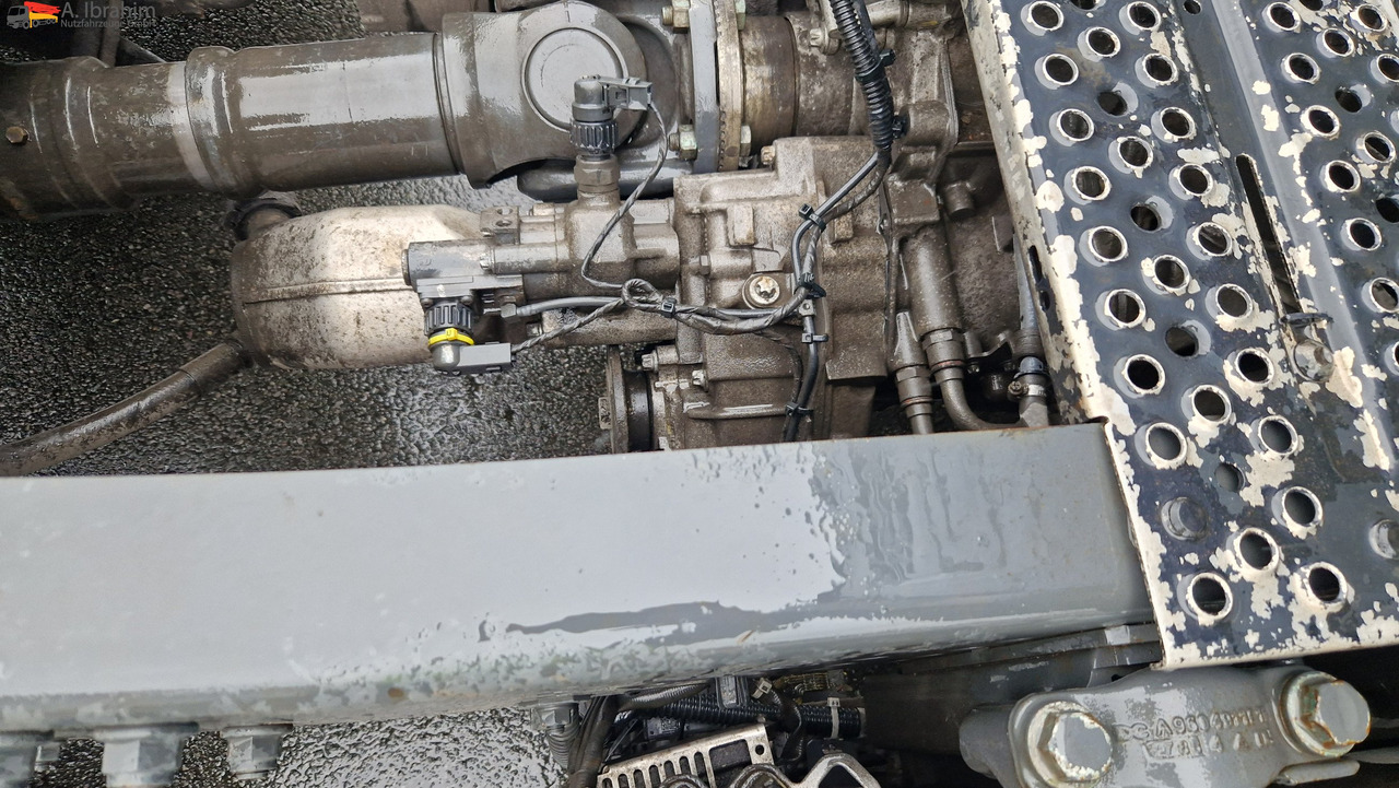 Mercedes-Benz 1843 Topzustand einsatzbereit, Motor nur 150 tkm - رأس تريلا: صورة 4 Mercedes-Benz 1843 Topzustand einsatzbereit, Motor nur 150 tkm - رأس تريلا: صورة 4