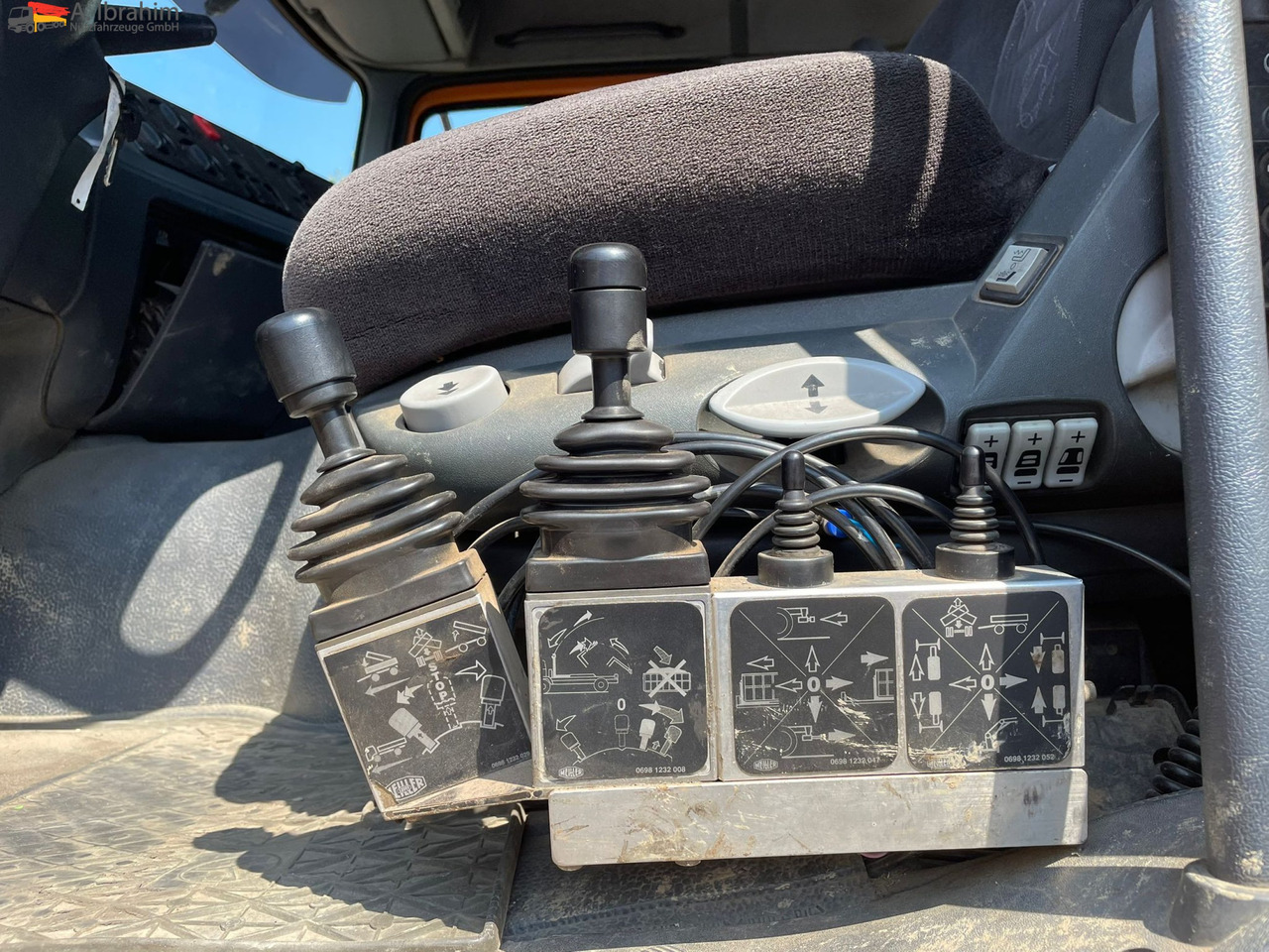 Mercedes-Benz 2643 6x4 | Blatt Luft | Meiller Haken, mp1 - شاحنة برافعة خطافية: صورة 3 Mercedes-Benz 2643 6x4 | Blatt Luft | Meiller Haken, mp1 - شاحنة برافعة خطافية: صورة 3