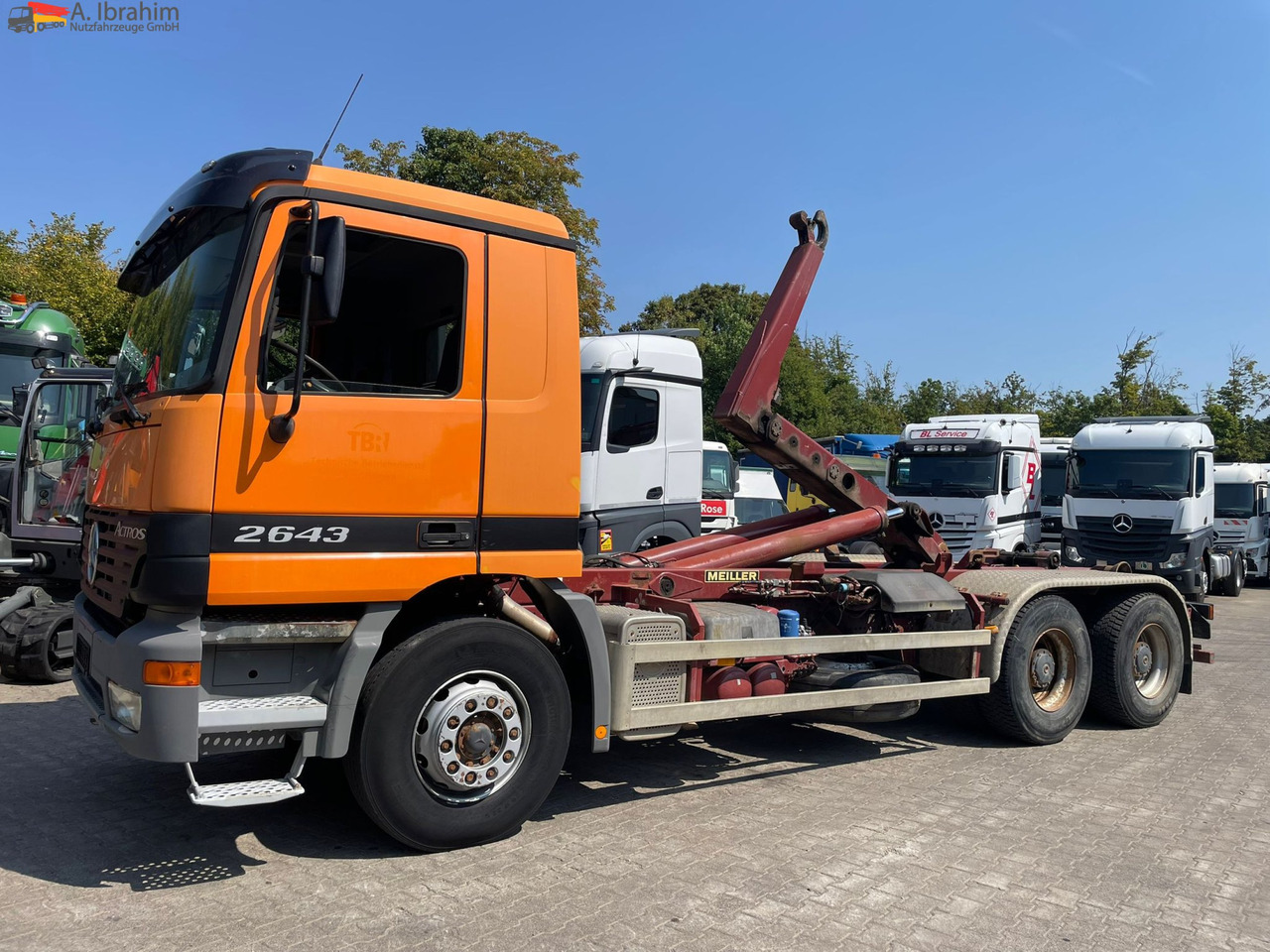 Mercedes-Benz 2643 6x4 | Blatt Luft | Meiller Haken, mp1 - شاحنة برافعة خطافية: صورة 1 Mercedes-Benz 2643 6x4 | Blatt Luft | Meiller Haken, mp1 - شاحنة برافعة خطافية: صورة 1