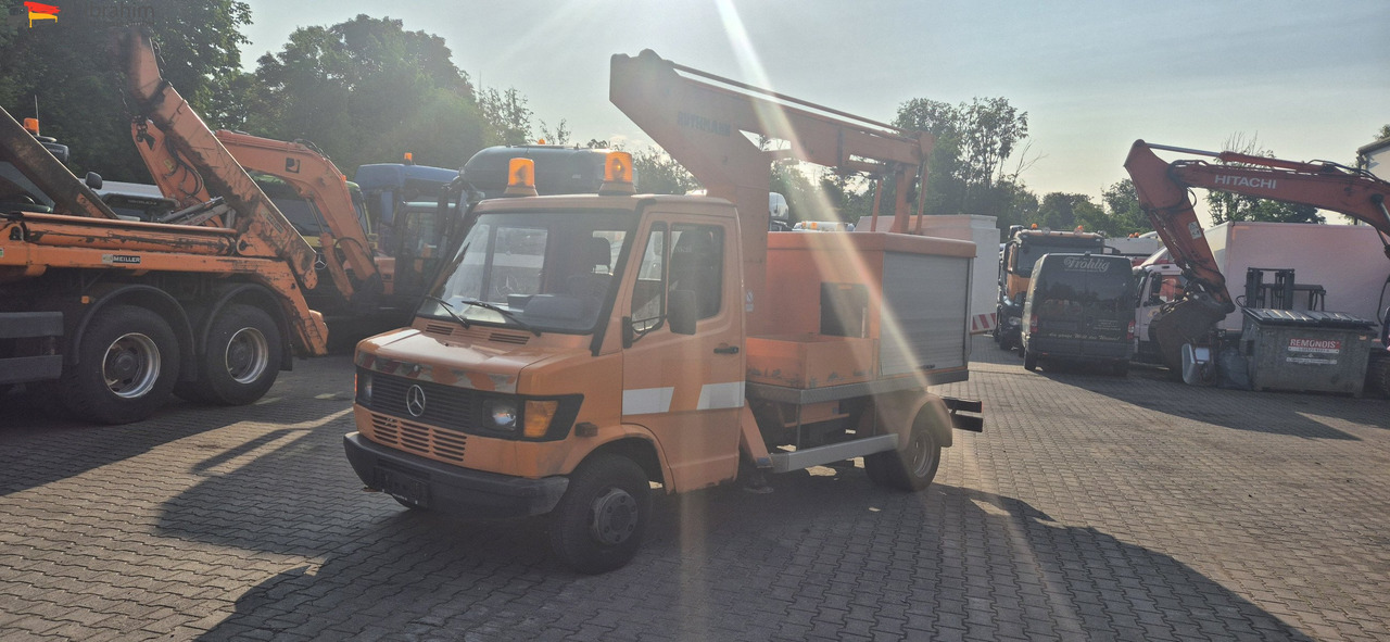 Mercedes-Benz 410D Ruthmann KL 90 Topzustand UVV gültig - منصة محمولة مثبتة على الشاحنة: صورة 1 Mercedes-Benz 410D Ruthmann KL 90 Topzustand UVV gültig - منصة محمولة مثبتة على الشاحنة: صورة 1