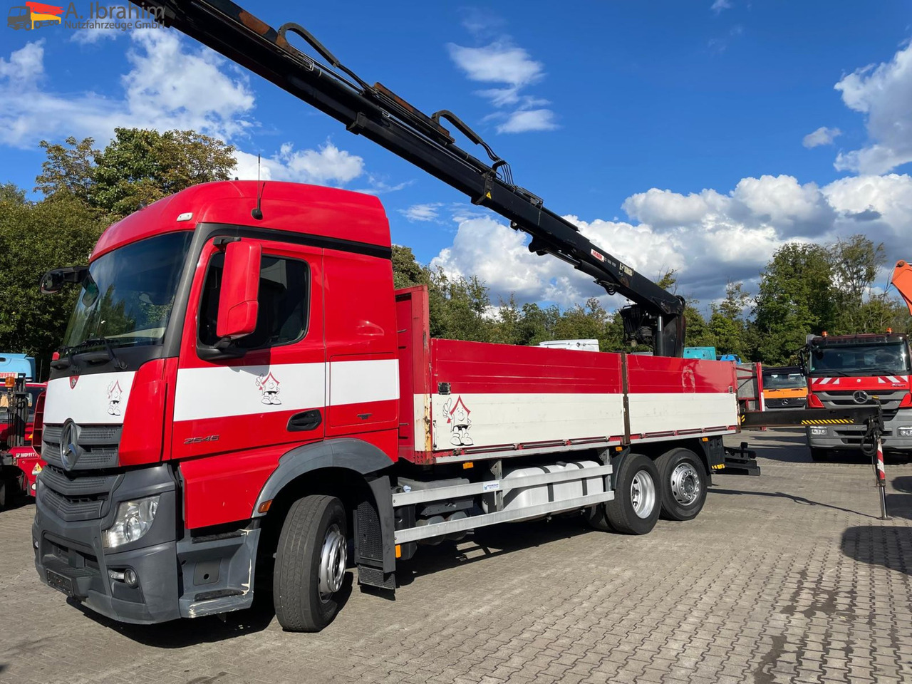 Mercedes-Benz Actros 2545 6x2 Pritsche Kran HIAB 166 - شاحنات مسطحة, شاحنة كرين: صورة 1 Mercedes-Benz Actros 2545 6x2 Pritsche Kran HIAB 166 - شاحنات مسطحة, شاحنة كرين: صورة 1