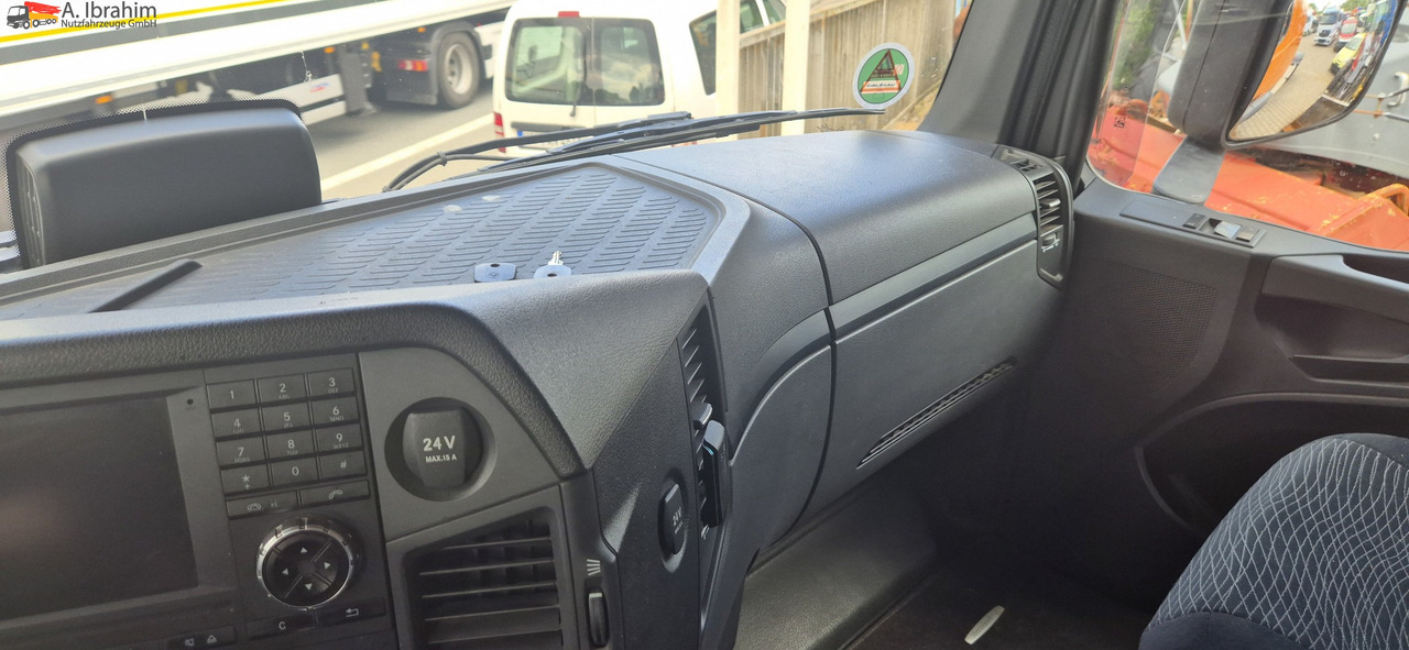 Mercedes-Benz DB 1846 H 4x4 Topzustand einsatzbereit - رأس تريلا: صورة 2 Mercedes-Benz DB 1846 H 4x4 Topzustand einsatzbereit - رأس تريلا: صورة 2