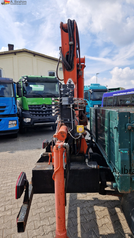 شاحنة توصيل مفتوحة Mercedes-Benz DB 813 Pritsche Kran H- Kennzeichen,Oldtimer ein Stück Geschichte: صورة 12 شاحنة توصيل مفتوحة Mercedes-Benz DB 813 Pritsche Kran H- Kennzeichen,Oldtimer ein Stück Geschichte: صورة 12