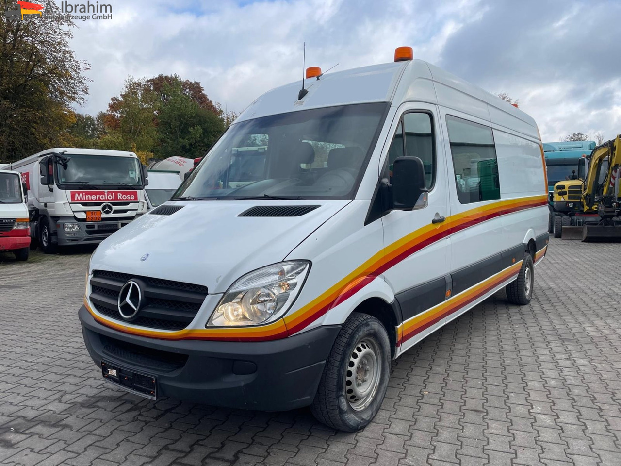 Mercedes-Benz Sprinter DB 319 CDI Geschlossen Kasten | 15 m³ | V6 | 4.5 m Radstand - فان: صورة 1 Mercedes-Benz Sprinter DB 319 CDI Geschlossen Kasten | 15 m³ | V6 | 4.5 m Radstand - فان: صورة 1