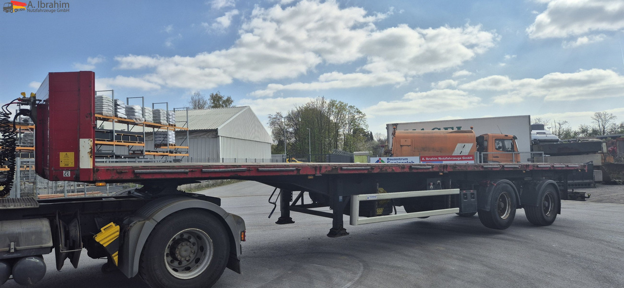 Ortmann 2 achser, Liftachse, Lenkachse - نصف مقطورة مسطحة: صورة 1 Ortmann 2 achser, Liftachse, Lenkachse - نصف مقطورة مسطحة: صورة 1