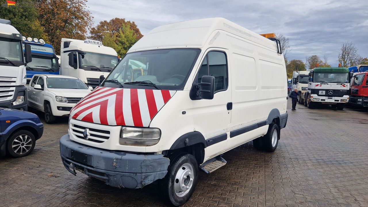 Renault 52AF, zwillingsbereift 2.8 nicht neu, aber läuft, - فان: صورة 1 Renault 52AF, zwillingsbereift 2.8 nicht neu, aber läuft, - فان: صورة 1