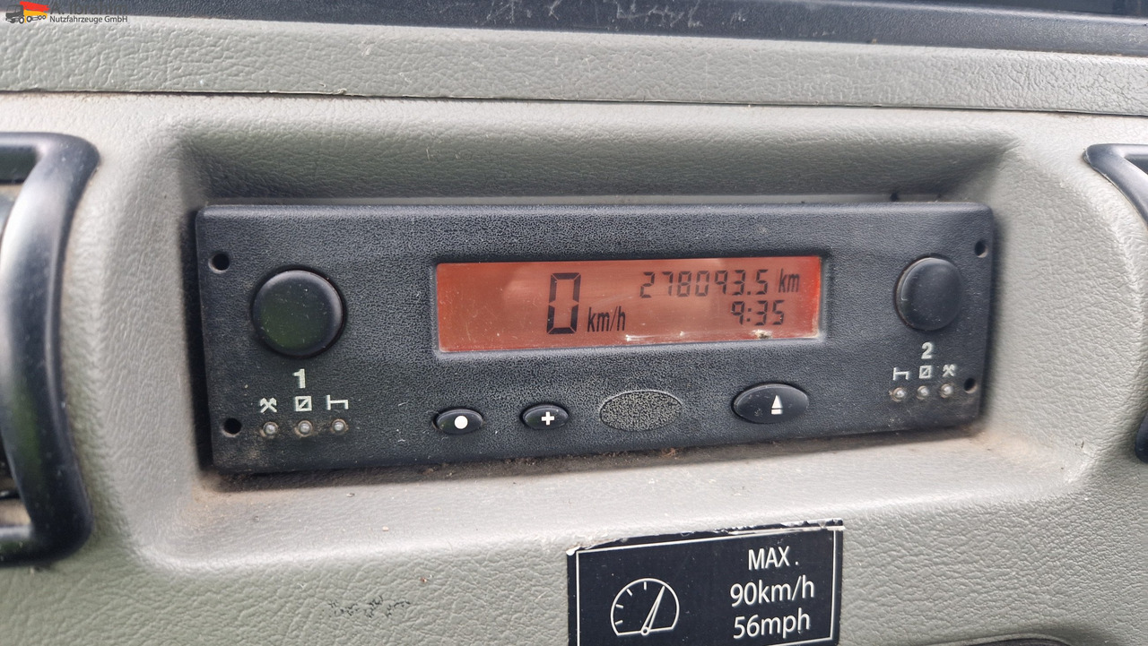 Renault 52AF, zwillingsbereift 2.8 nicht neu, aber läuft, - فان: صورة 3 Renault 52AF, zwillingsbereift 2.8 nicht neu, aber läuft, - فان: صورة 3