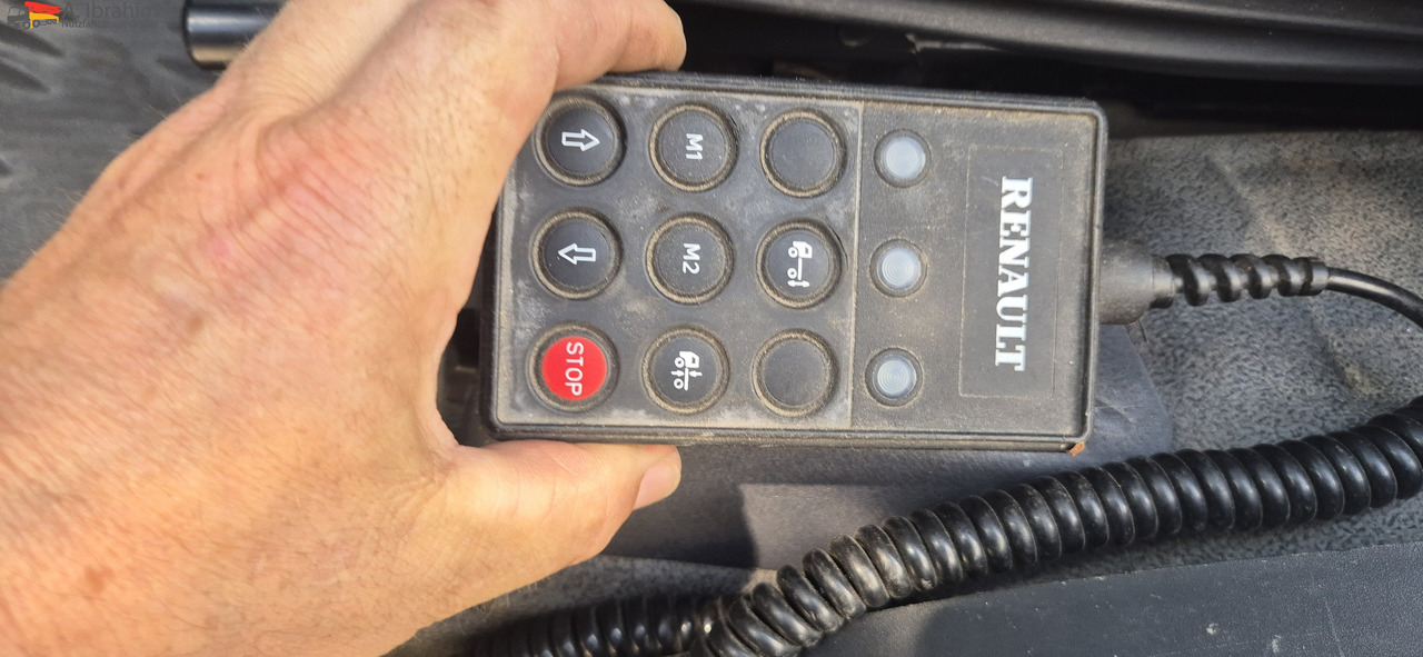 Renault Midlum 180 DCI Werkstattkoffer mit Treppe - شاحنة بصندوق مغلق: صورة 2 Renault Midlum 180 DCI Werkstattkoffer mit Treppe - شاحنة بصندوق مغلق: صورة 2