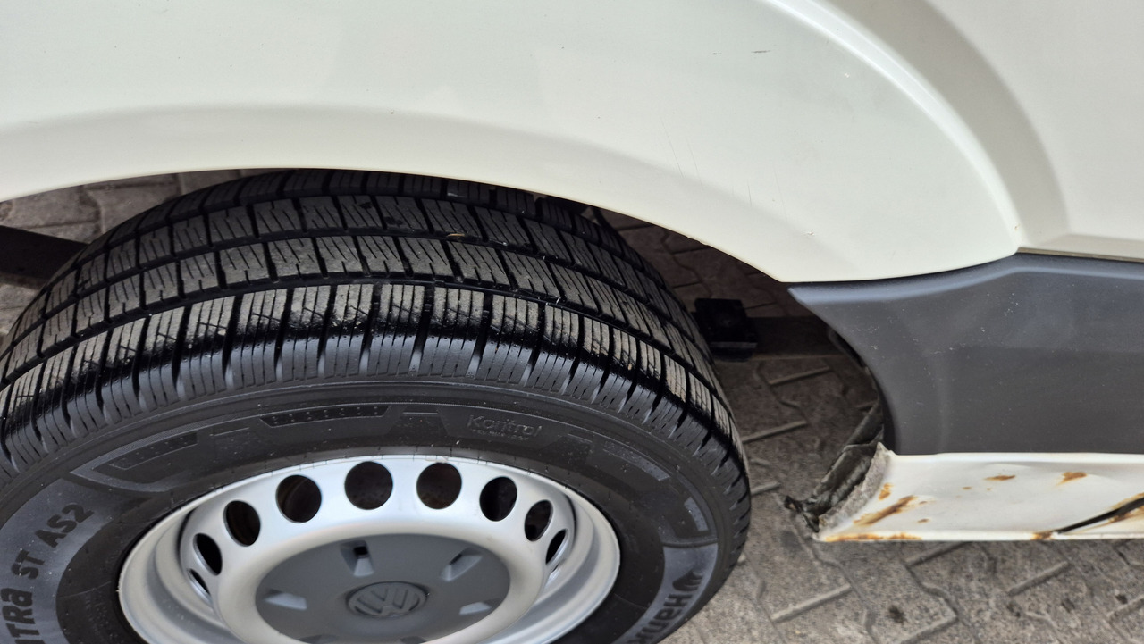 فان VW Crafter 2.5 Diesel Rost ja, technisch super, HU neu 01 2025: صورة 7 فان VW Crafter 2.5 Diesel Rost ja, technisch super, HU neu 01 2025: صورة 7
