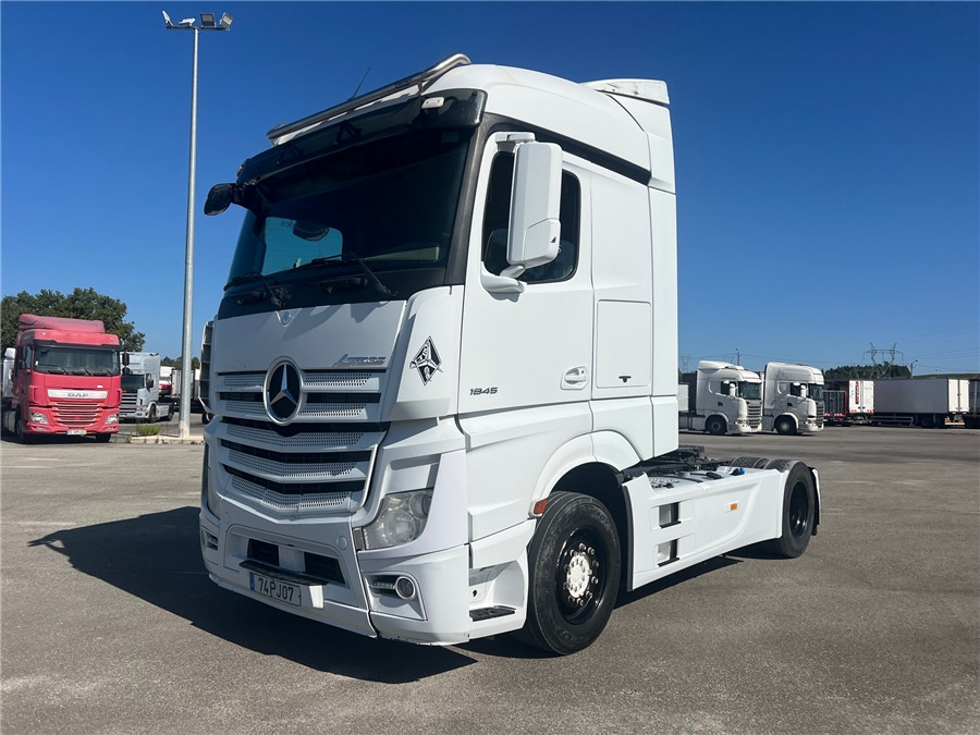 MERCEDES-BENZ ACTROS 1845 LS - مقطورة السحب: صورة 1 MERCEDES-BENZ ACTROS 1845 LS - مقطورة السحب: صورة 1
