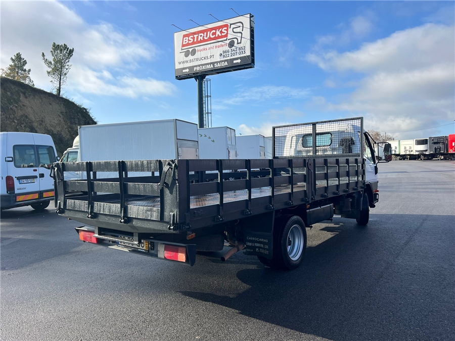 Mitsubishi - شاحنة توصيل مفتوحة: صورة 4 Mitsubishi - شاحنة توصيل مفتوحة: صورة 4