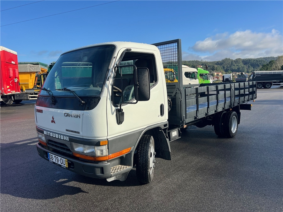 Mitsubishi - شاحنة توصيل مفتوحة: صورة 1 Mitsubishi - شاحنة توصيل مفتوحة: صورة 1