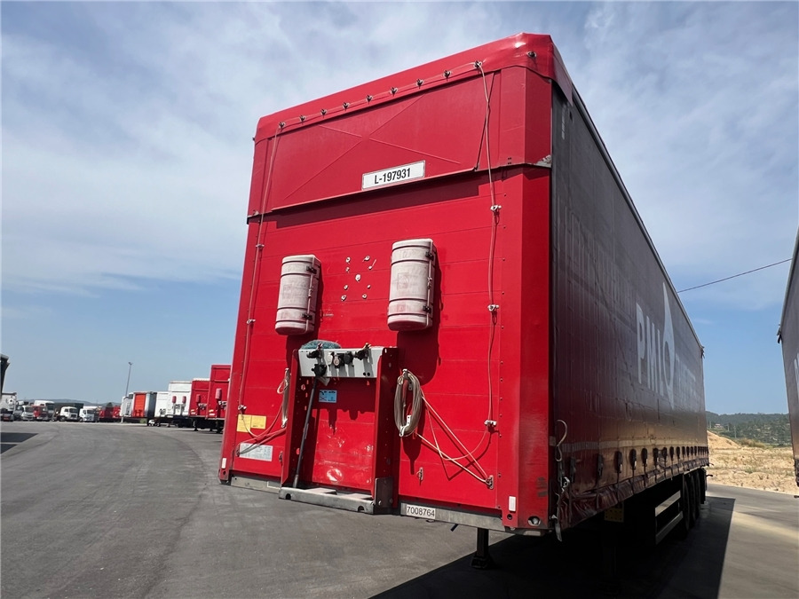 SCHMITZ CARGOBULL SCB-S3T TETO ELEVAR - نصف مقطورة بستائر جانبية: صورة 1 SCHMITZ CARGOBULL SCB-S3T TETO ELEVAR - نصف مقطورة بستائر جانبية: صورة 1