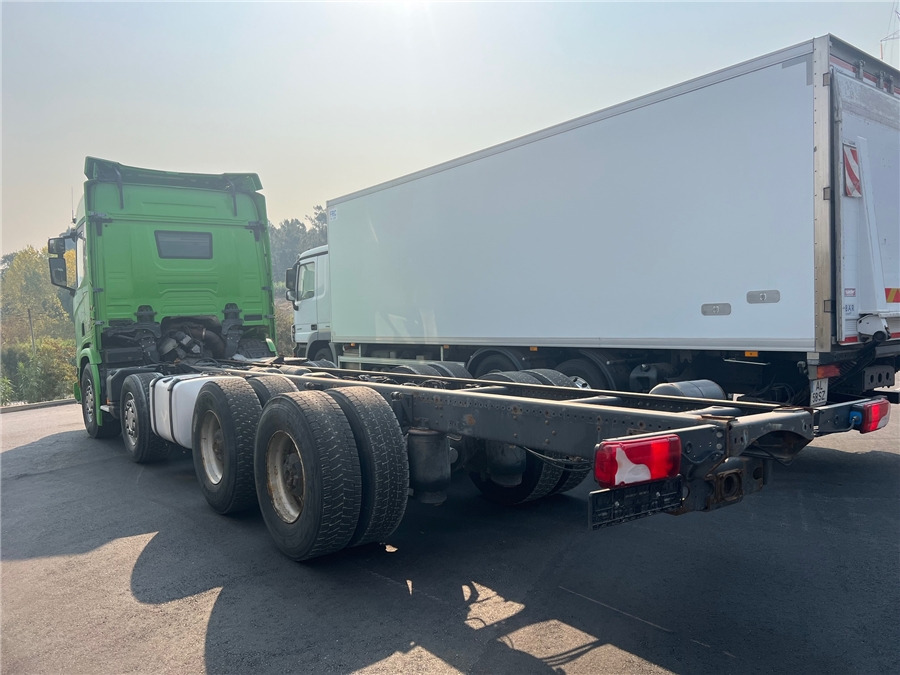 Scania R650 - شاحنة بهيكل معدني للمقصورة: صورة 3 Scania R650 - شاحنة بهيكل معدني للمقصورة: صورة 3