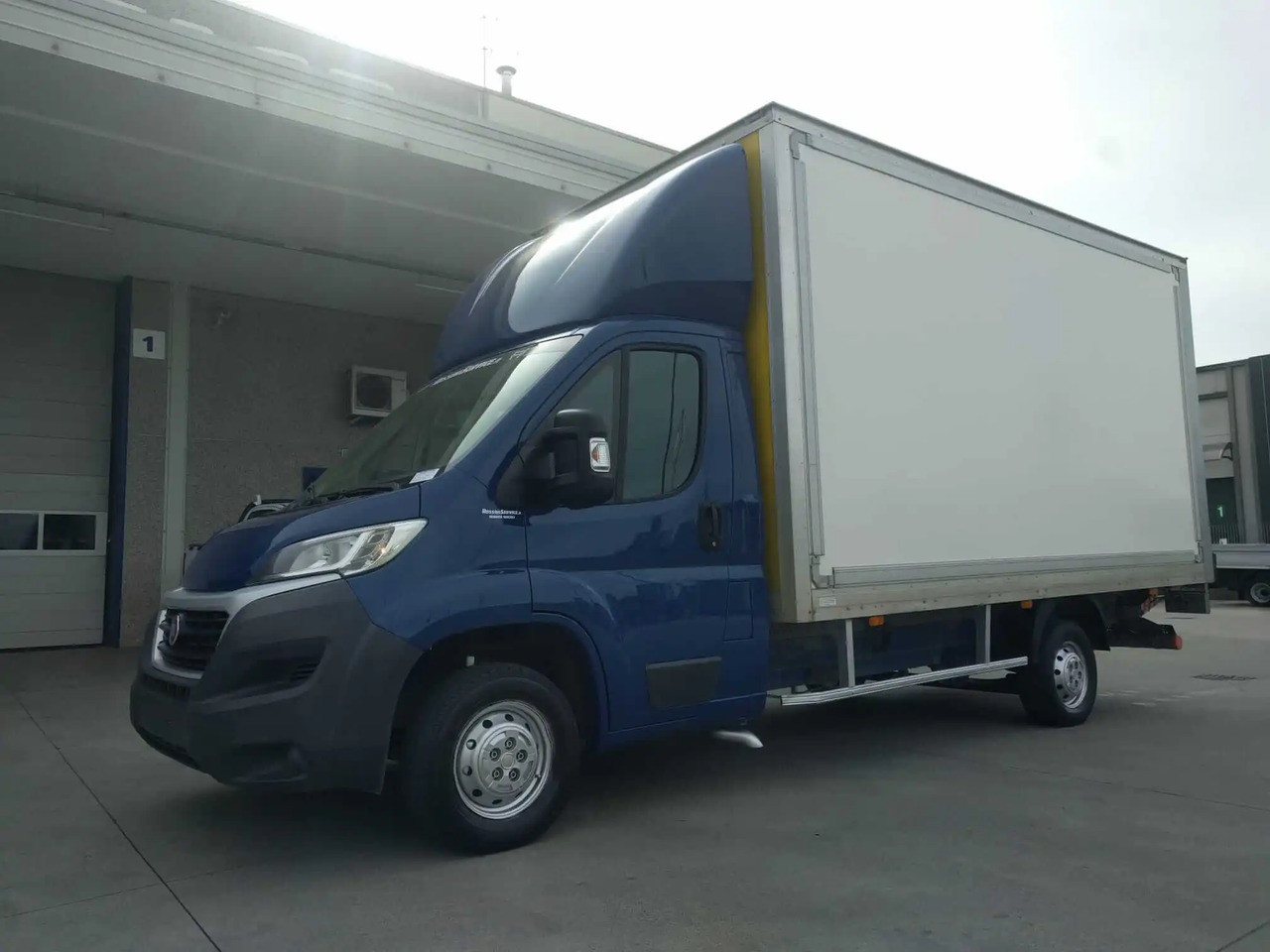 FIAT DUCATO MAXI 35 - شاحنة بصندوق مغلق: صورة 2 FIAT DUCATO MAXI 35 - شاحنة بصندوق مغلق: صورة 2