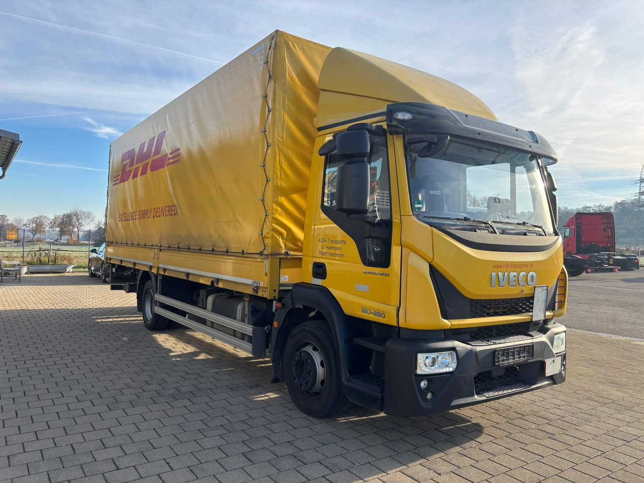 IVECO EUROCARGO 120E25P - شاحنة ذات ستائر جانبية: صورة 2 IVECO EUROCARGO 120E25P - شاحنة ذات ستائر جانبية: صورة 2